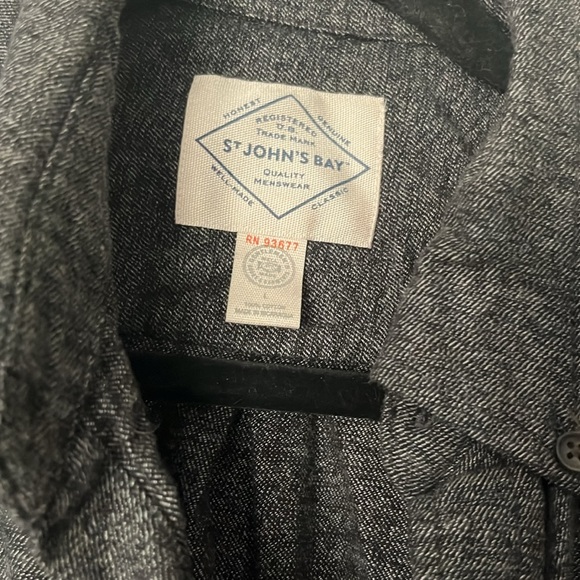 Lack/gray button down - Picture 2 of 3